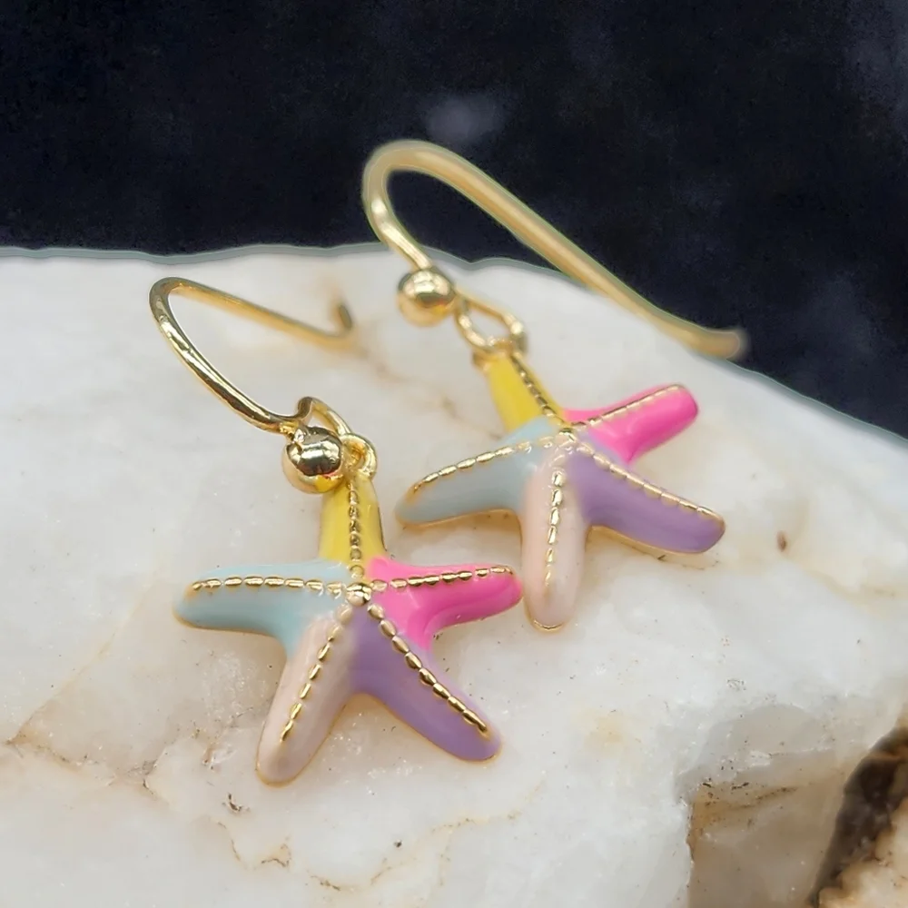 Minimalist Lightweight Earrings 18K Gold plated Sea Stars Petite Earrings